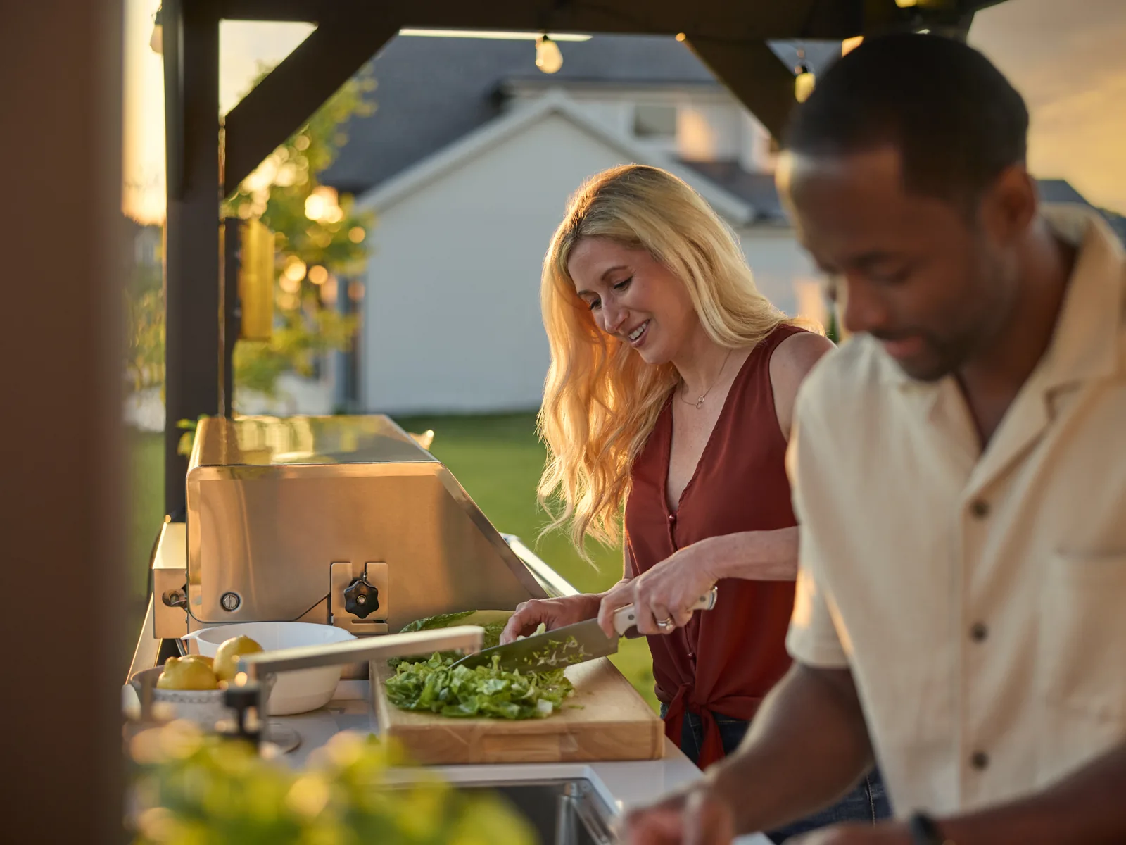 RANGE Lancaster L-Shape covered outdoor kitchen